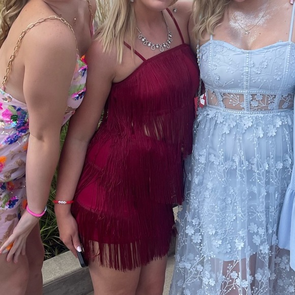 RED FRINGE DRESS - Picture 3 of 6